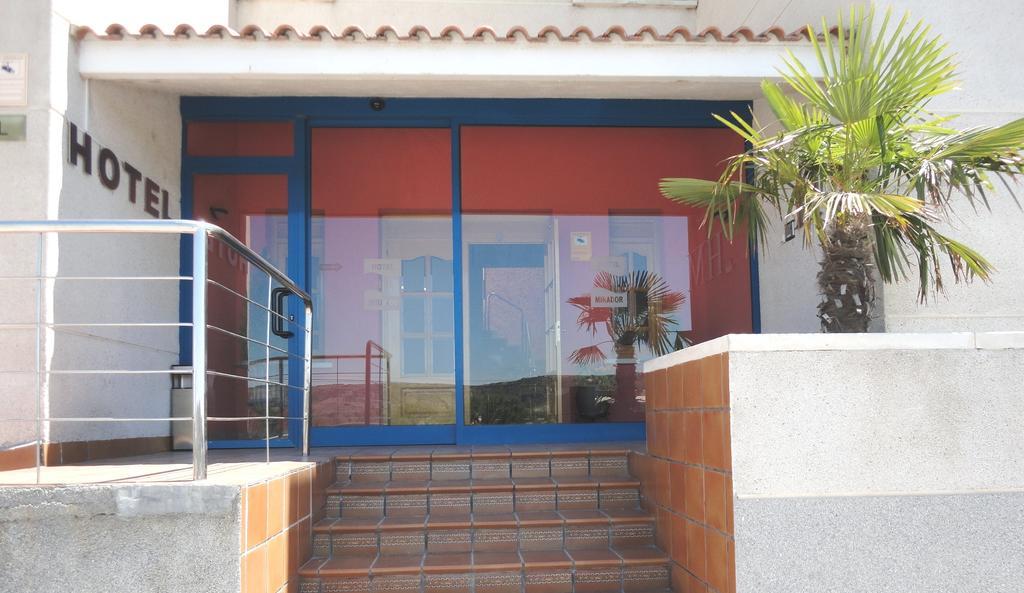 Hotel Mirador Velilla de San Antonio Exterior photo